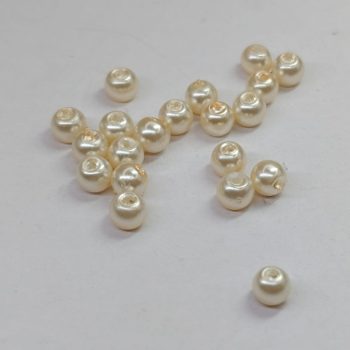 Üveg teklagyöngy - 4 mm - Bézs - 50 db 