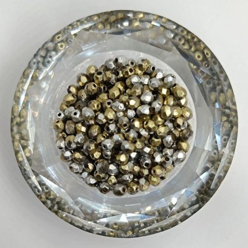 Cseh csiszolt gyöngy - 4 mm - Crystal Gold Silver