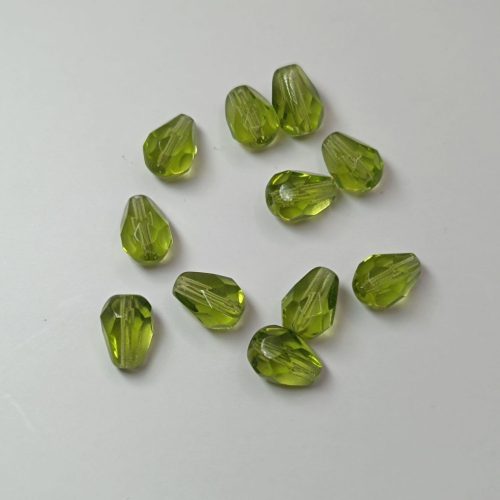 Cseh csiszolt csepp alakú gyöngy 8 x 6 mm Olivine