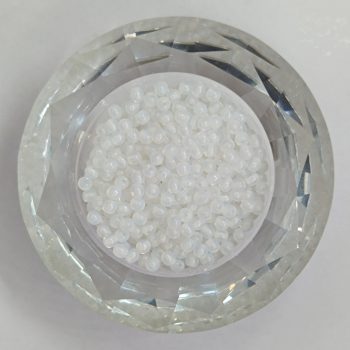 Cseh préselt golyó - 3 mm - White Opal - 60 db 