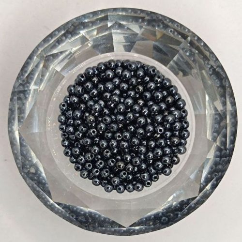 Cseh préselt golyó - 3 mm - Hematite - 60 db 