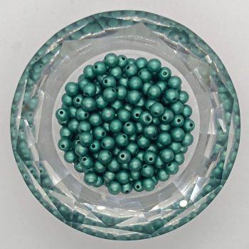   Cseh préselt golyó - 4 mm - Alabaster Metallic Emerald - 40 db 