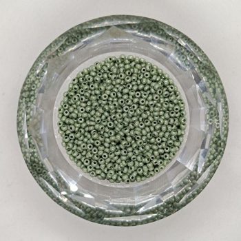 Cseh kásagyöngy 11/0 - Chalk White Teal Luster