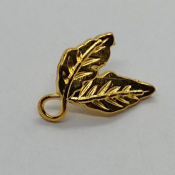 Fém köztes elem  - levél - arany - 18 x 10 mm