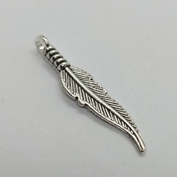 Fém toll medál - ezüst - 32 x 7 mm