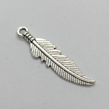 Fém toll medál - ezüst - 27 x 6 mm