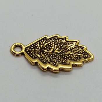 Levél medál - arany - 22 x 17 mm