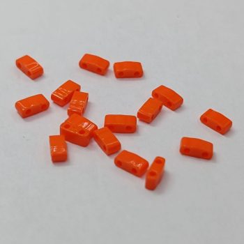 Miyuki féltila gyöngy - Opaque Orange