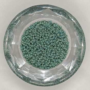   Miyuki kásagyöngy 11/0 - Opaque Glazed Frosted Rainbow Celadon