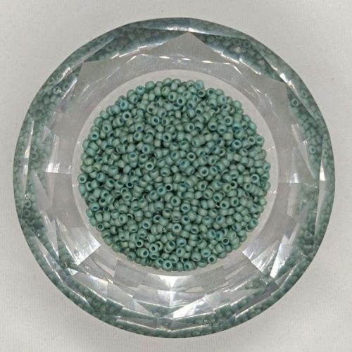 Miyuki kásagyöngy 11/0 - Opaque Glazed Frosted Rainbow Celadon